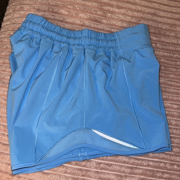 Lululemon Hotty Hot Short II *Long 4" *swift, color: Breezy size 4 in EUC. - Picture 8 of 14